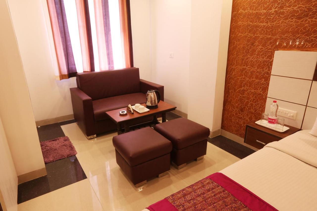 Hotel Airport Star Nuova Delhi Esterno foto